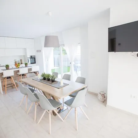 Villa Virtus Karigador