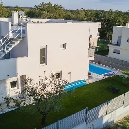 Villa Virtus *