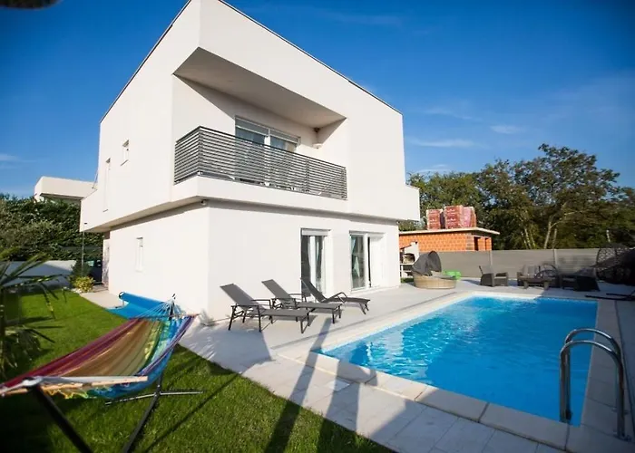 Virtus Villa Karigador