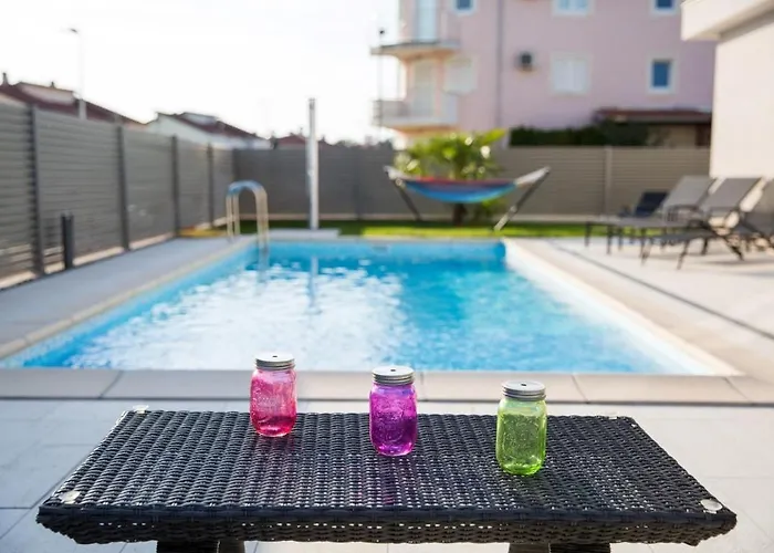 Villa Virtus Karigador