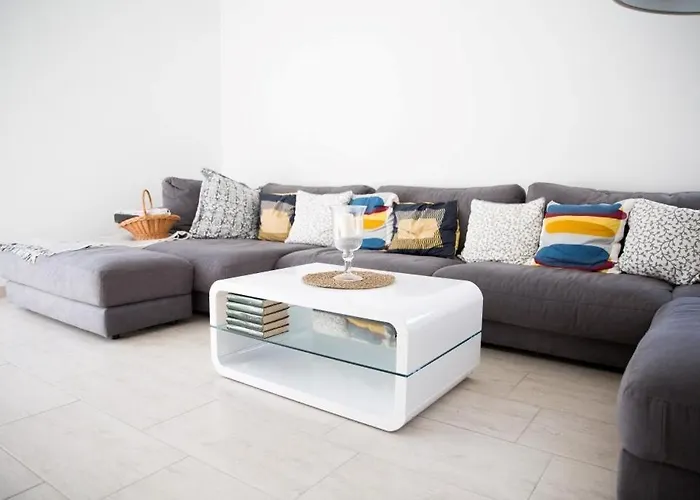 Villa Virtus Karigador